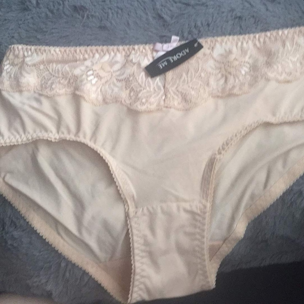 Maturity bra - Picture 2 of 3